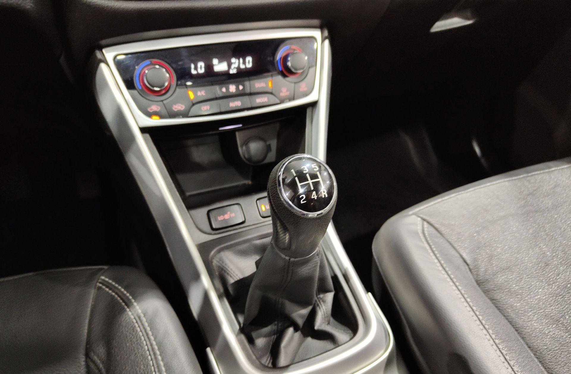 Suzuki S-Cross 1.0 Ditc GLX - foto 5