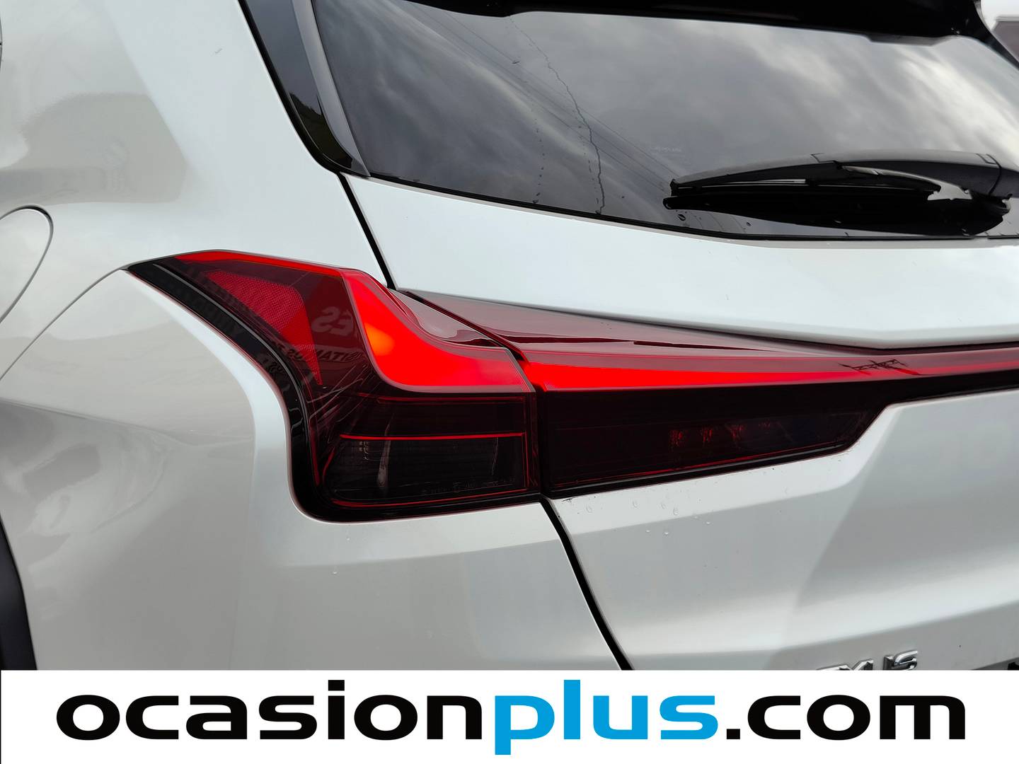 Accesorios del Lexus UX Lexus UX 250h Premium (184 CV)