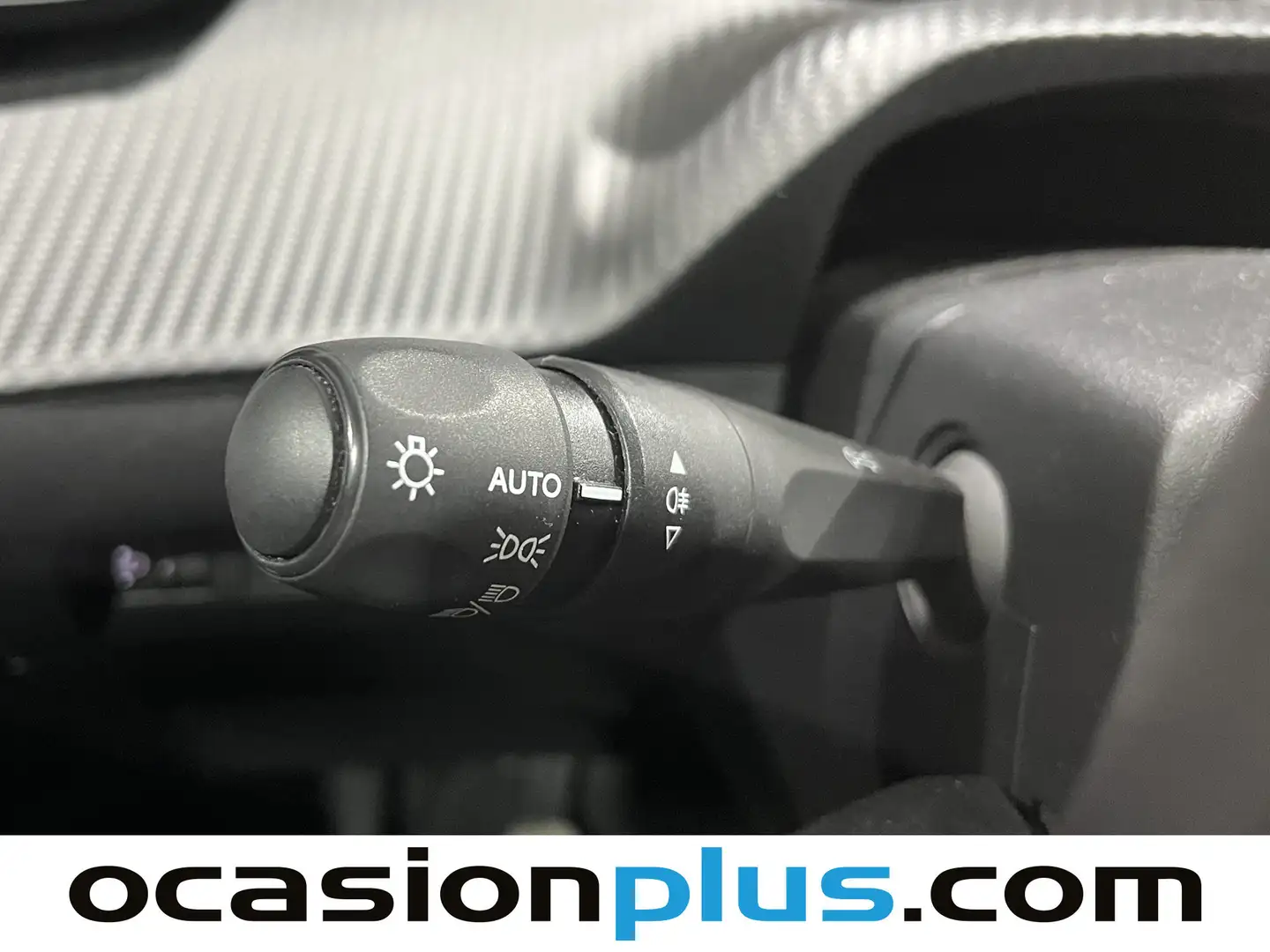 Foto Peugeot 2008 Peugeot 2008 PureTech 100 S&S Allure (100 CV)