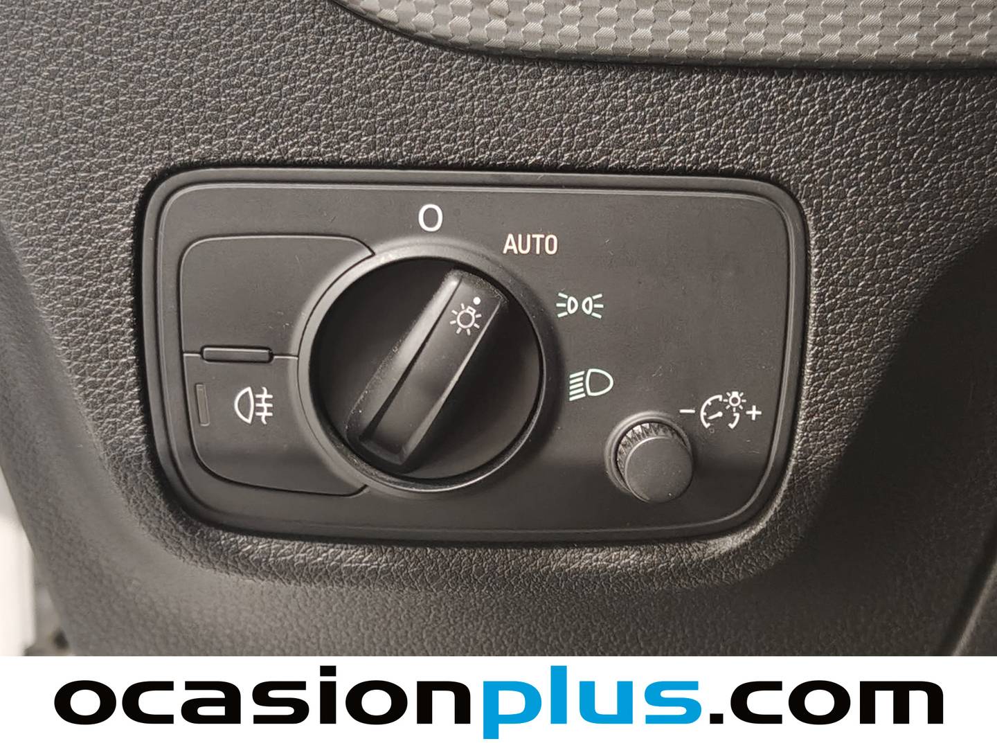 Foto Audi Q2 Audi Q2 Advanced 30 TDI (116 CV)