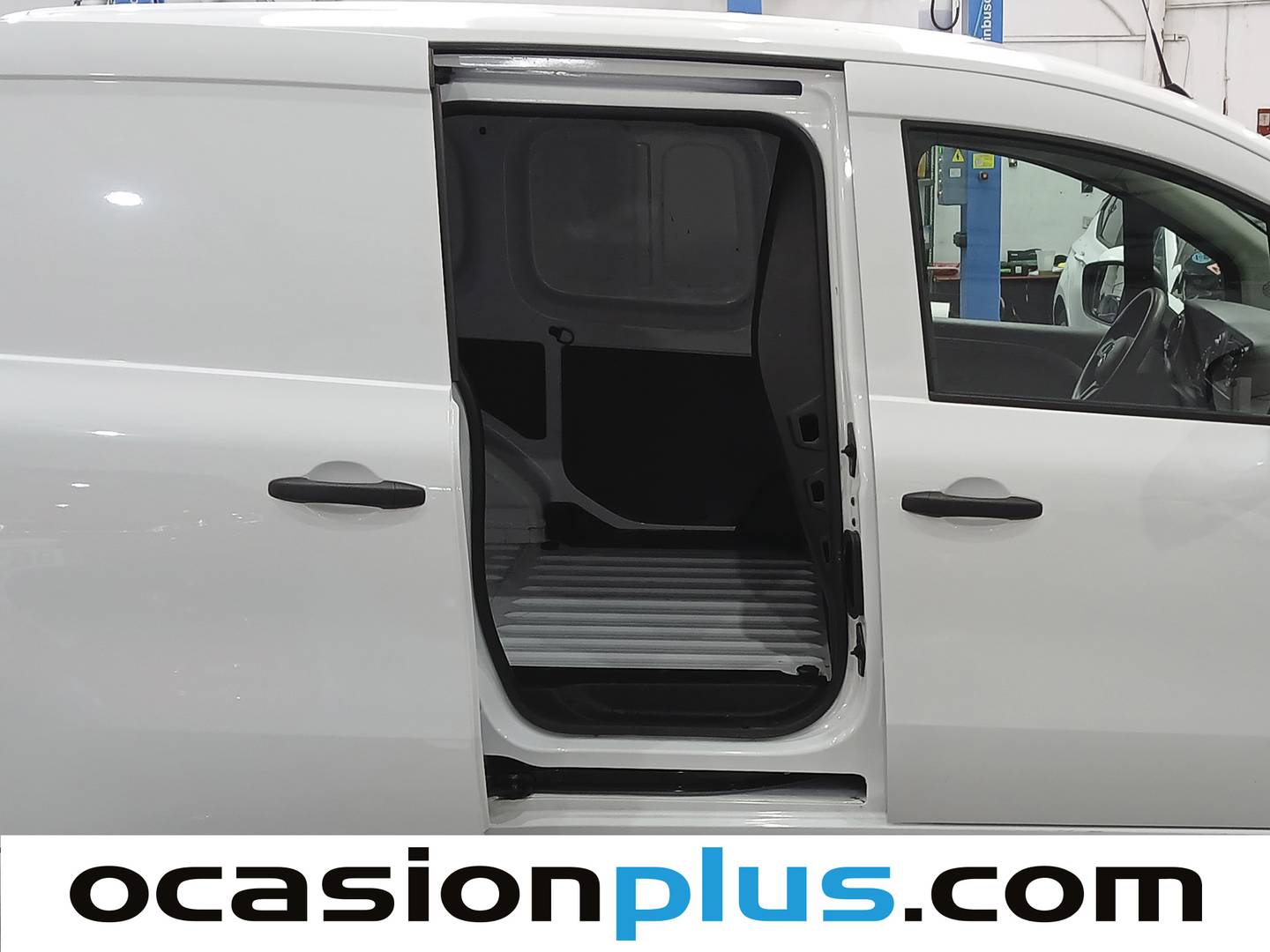 Foto asientos delanteros Mercedes Citan Mercedes Citan Furgon 110 CDI Base Largo (95 CV)