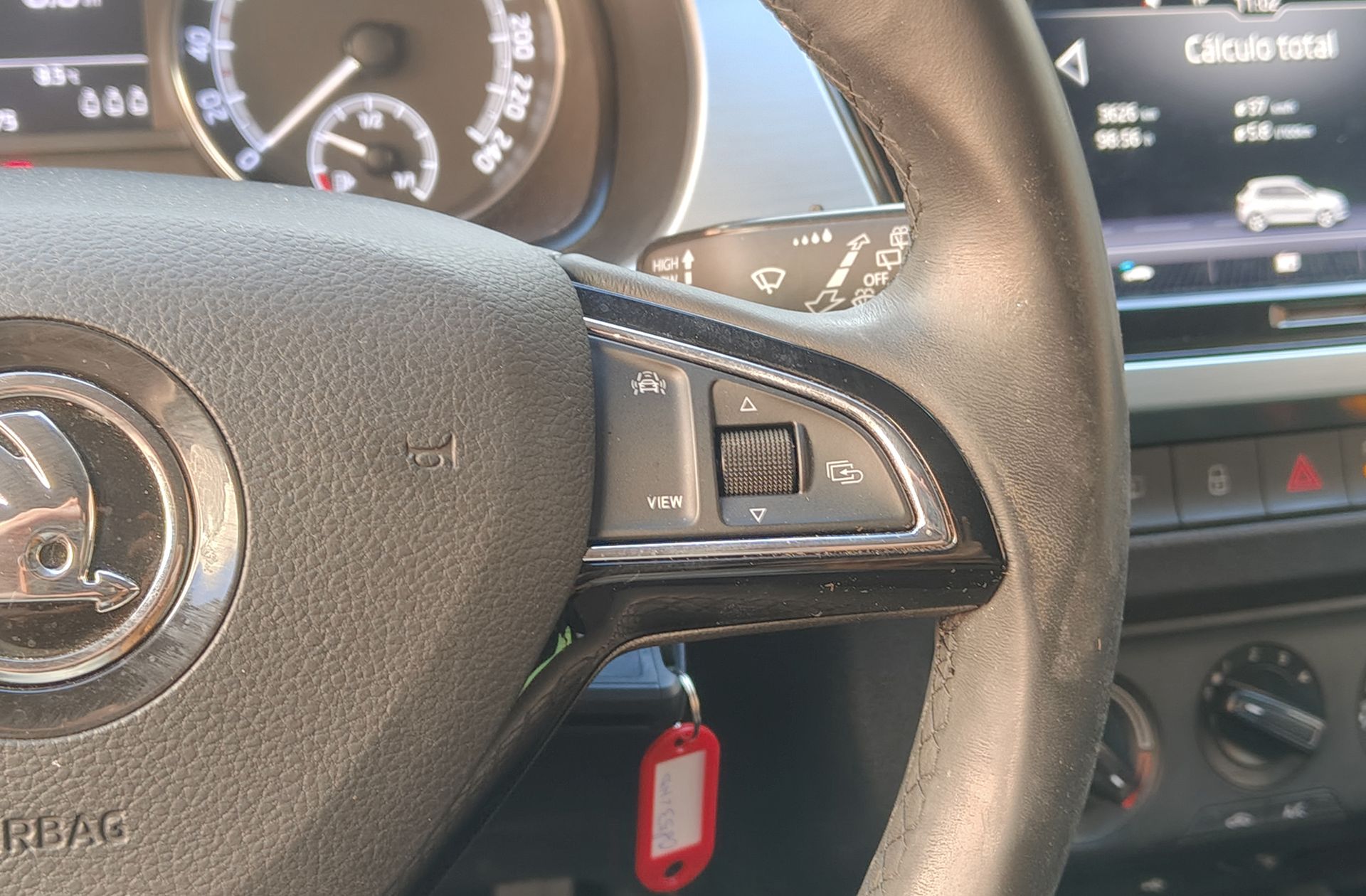 Škoda Fabia 1.0 MPI Ambition Plus - foto 24