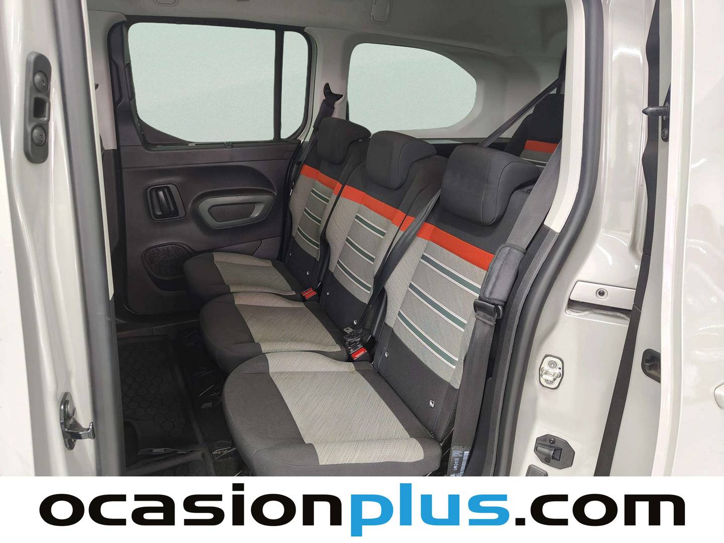 Fotos maletero Citroën Berlingo Citroën Berlingo BlueHDi 130 S&S Talla XL Shine  (130 CV) 7 Plazas