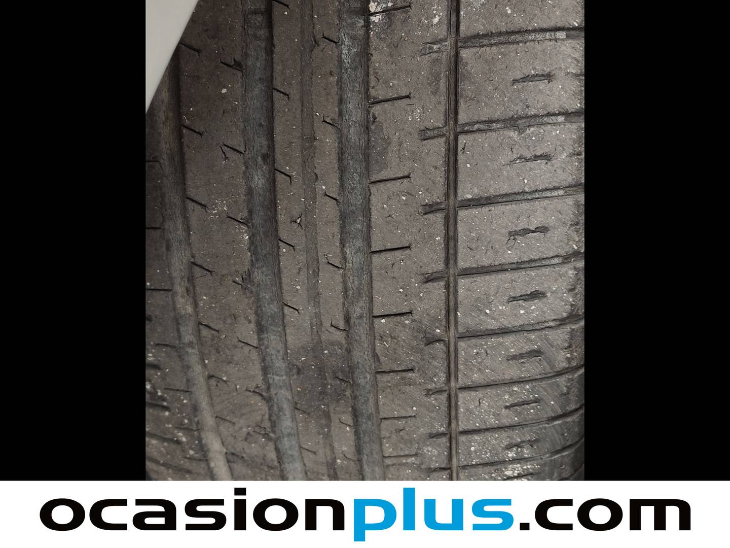 Foto Jaguar F-Pace Jaguar F-PACE 2.0L i4D Pure AWD Auto (180 CV)