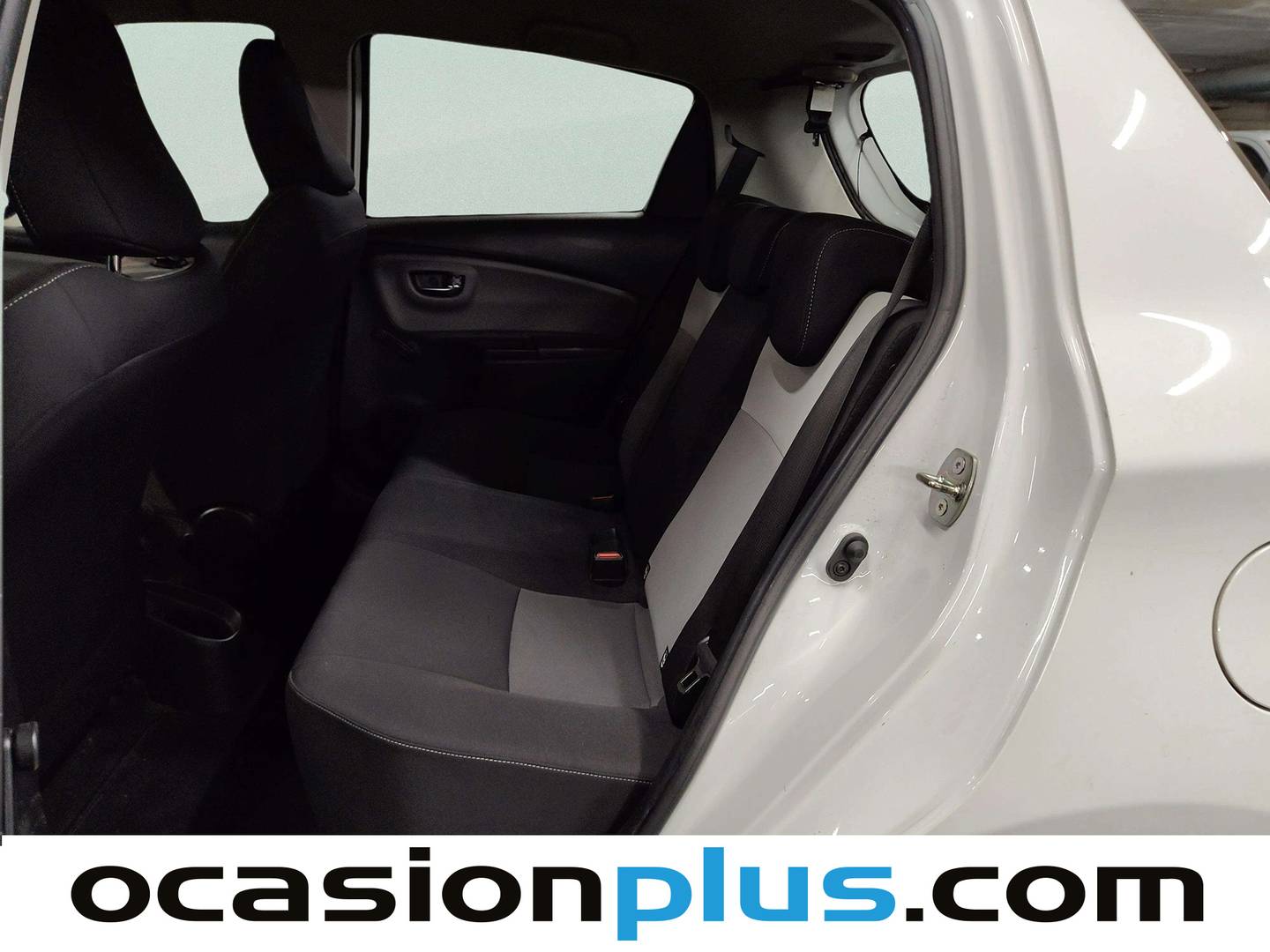 Foto asientos traseros Toyota Yaris Toyota Yaris 70 Active (69 CV)