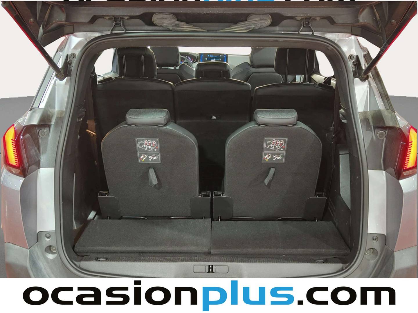 Foto Peugeot 5008 Peugeot 5008 PureTech 130 S&S Allure Pack EAT8 (130 CV) 7 Plazas siete plazas