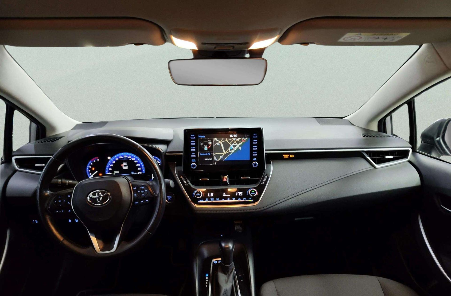 Toyota Corolla 1.8 125 Híbrido Active Tech E-CVT Sedán - foto 6