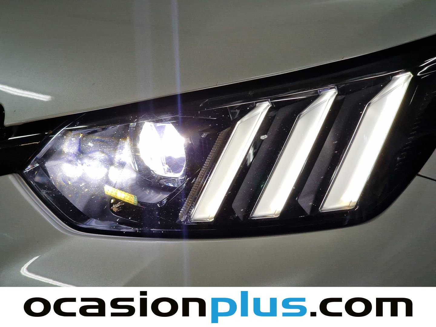 Paquetes del Peugeot 2008 Peugeot 2008 PureTech 130 S&S GT EAT8 (130 CV)