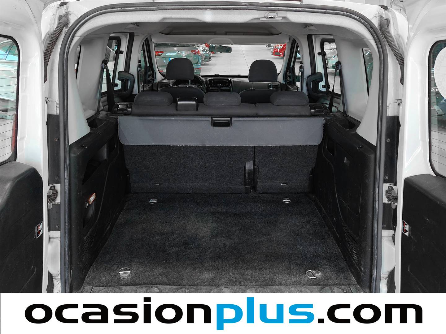 Fotos maletero Opel Combo Opel Combo Tour 1.3 CDTI Tour Expression L1 H1 (90 CV)