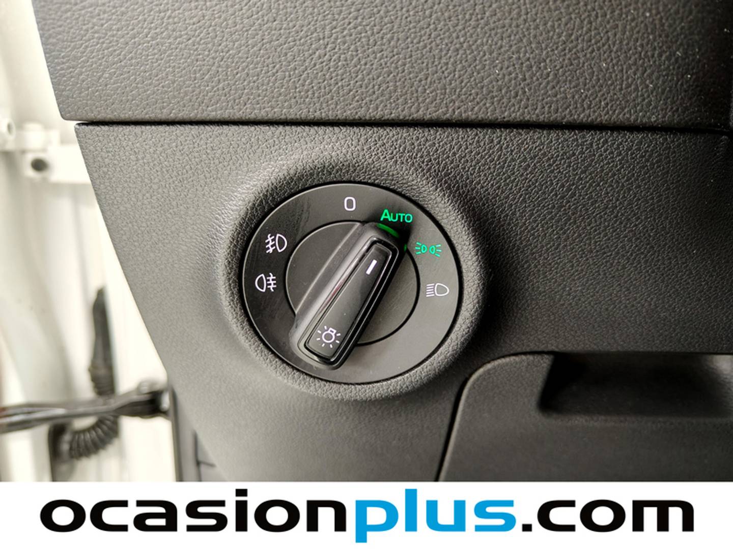 Foto Skoda Karoq Skoda Karoq 1.5 TSI ACT Ambition DSG (150 CV)