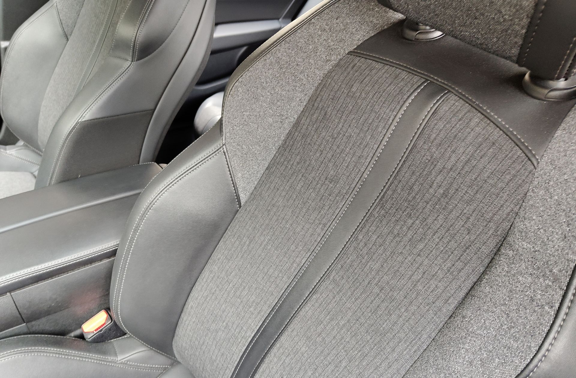Peugeot 508 PureTech 130 Allure Pack EAT8 - foto 6