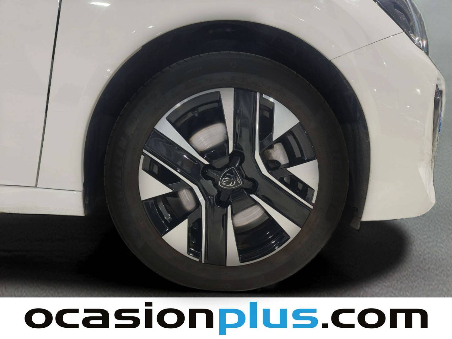 Foto Peugeot 208 Peugeot 208 PureTech 100 Allure (100 CV)