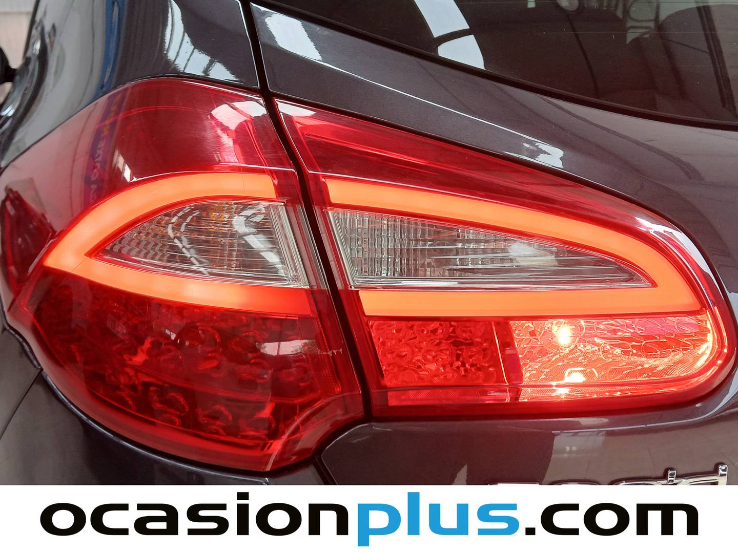 Extras del KIA Ceed KIA Ceed 1.0 T-GDi Eco-Dynamics x-Tech17 (120 CV)