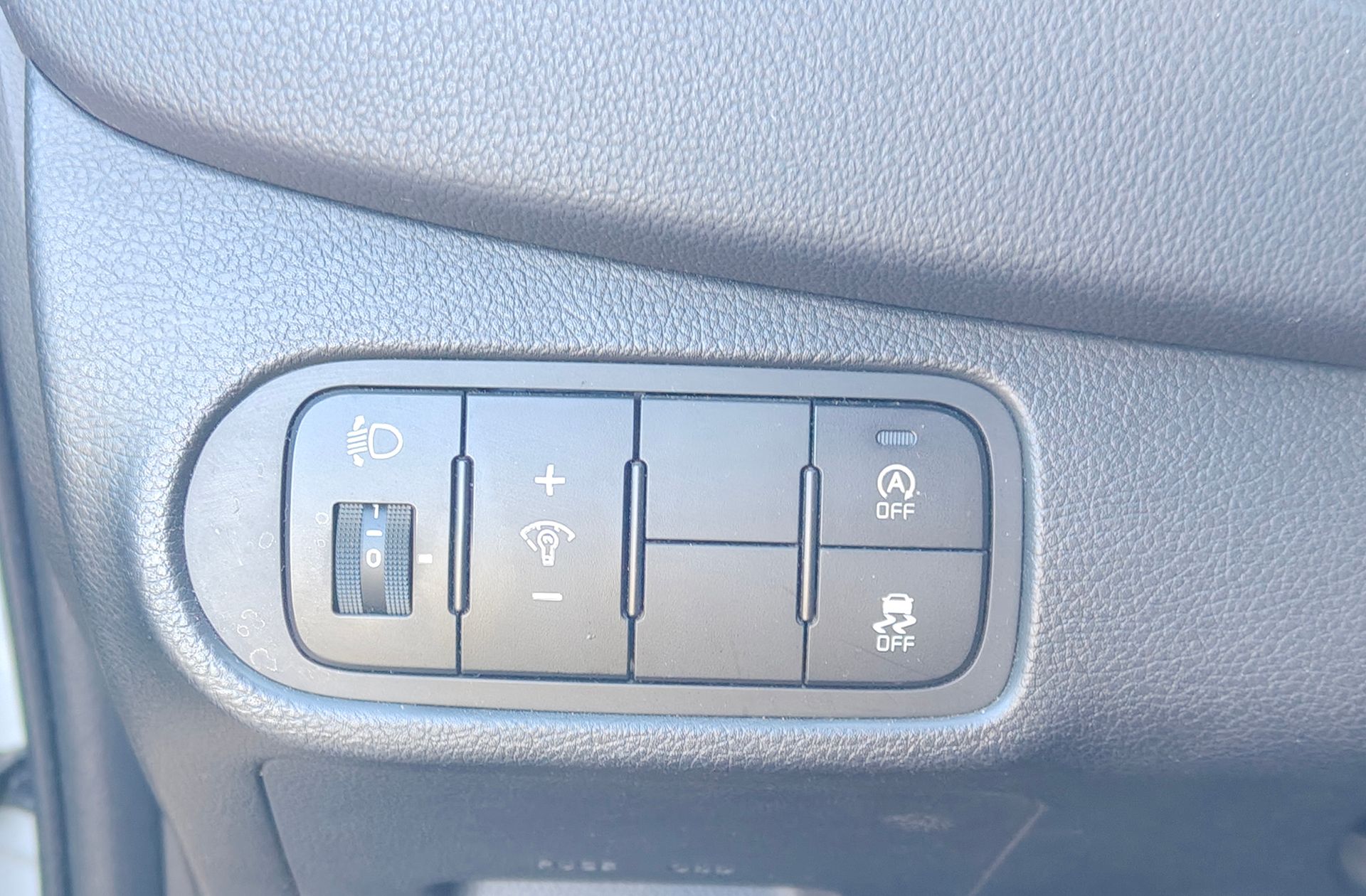 Kia Carens 1.6 GDi Eco-Dynamic x-Tech - foto 28
