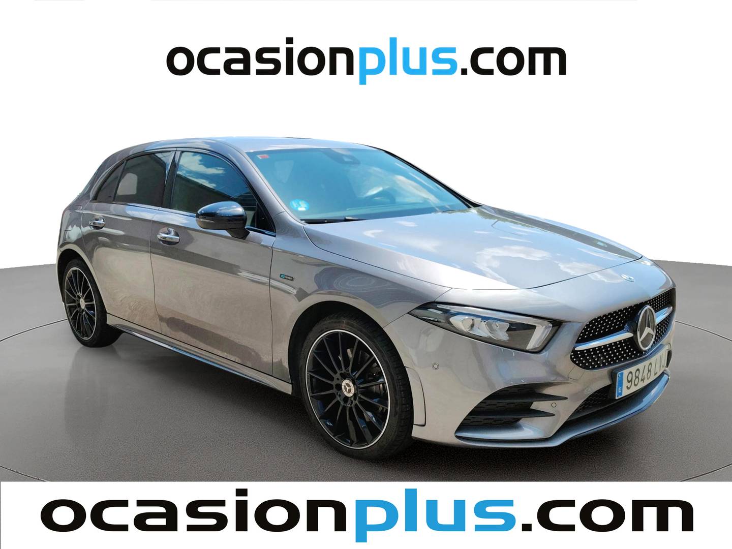Foto delantera Mercedes Clase A Mercedes Clase A 250 e (218 CV) Pack AMG derecha
