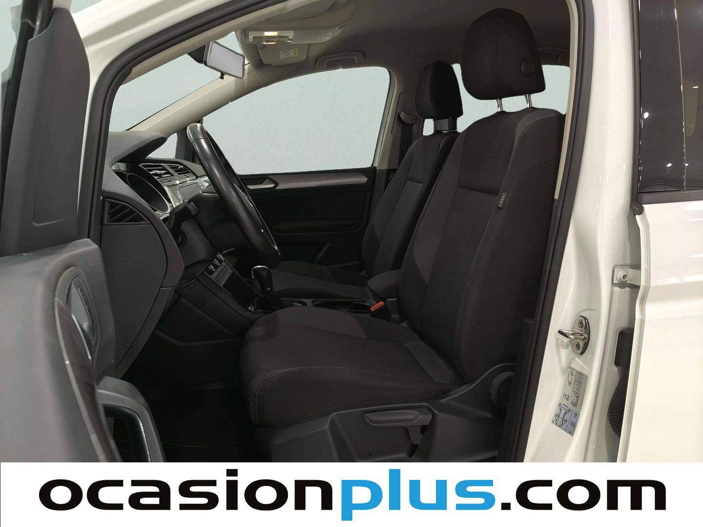 Foto asientos delanteros Volkswagen Touran Volkswagen Touran Business & Navi 1.6 TDI (115 CV) DSG 7 Plazas