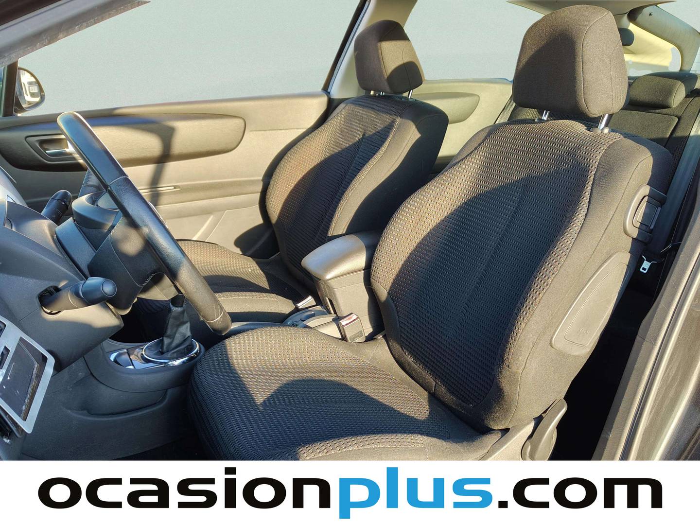 Foto asientos delanteros Citroën C4 Citroen C4 1.6 HDI Coupe VTR Plus (92 CV)