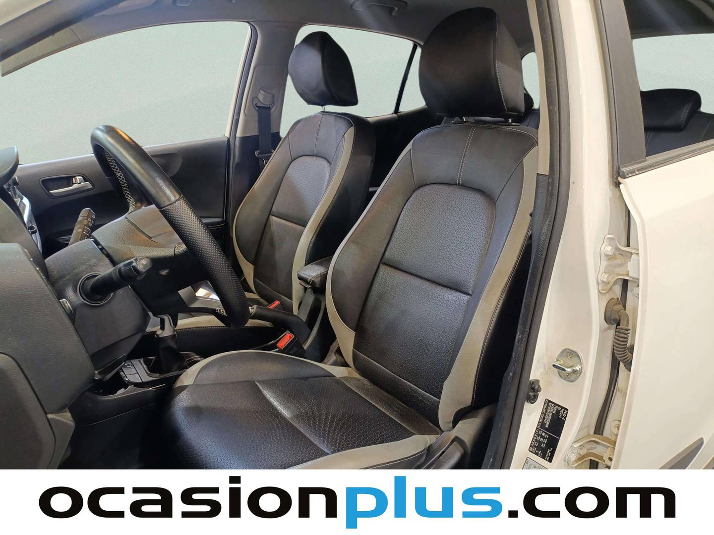 Foto asientos delanteros KIA Picanto KIA Picanto 1.0 T-GDi X-Line (100 CV)