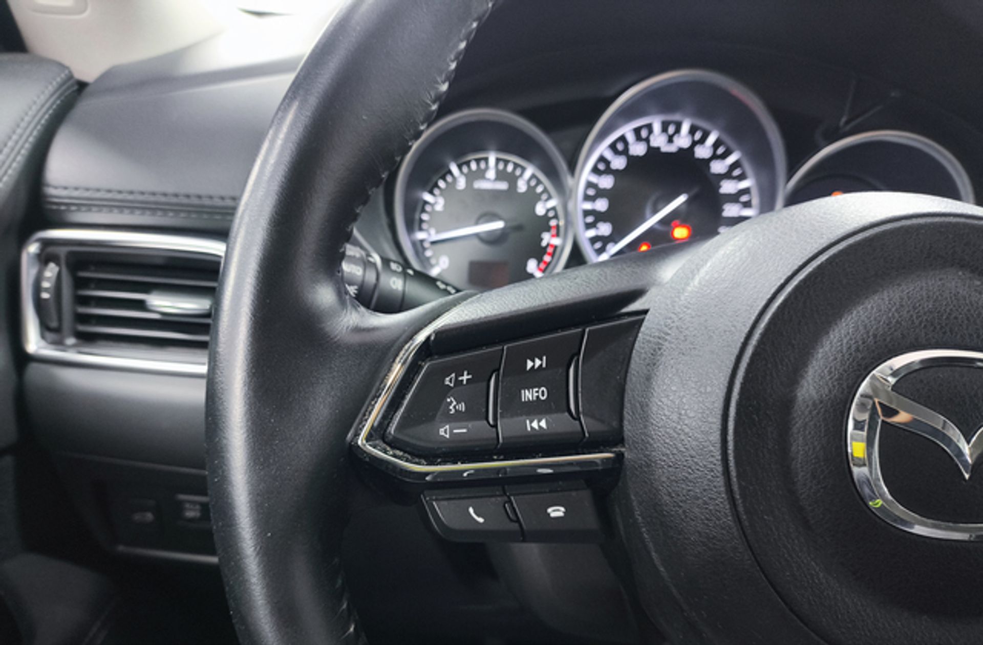 Mazda CX-5 2.0 GE Zenith 2WD - foto 31