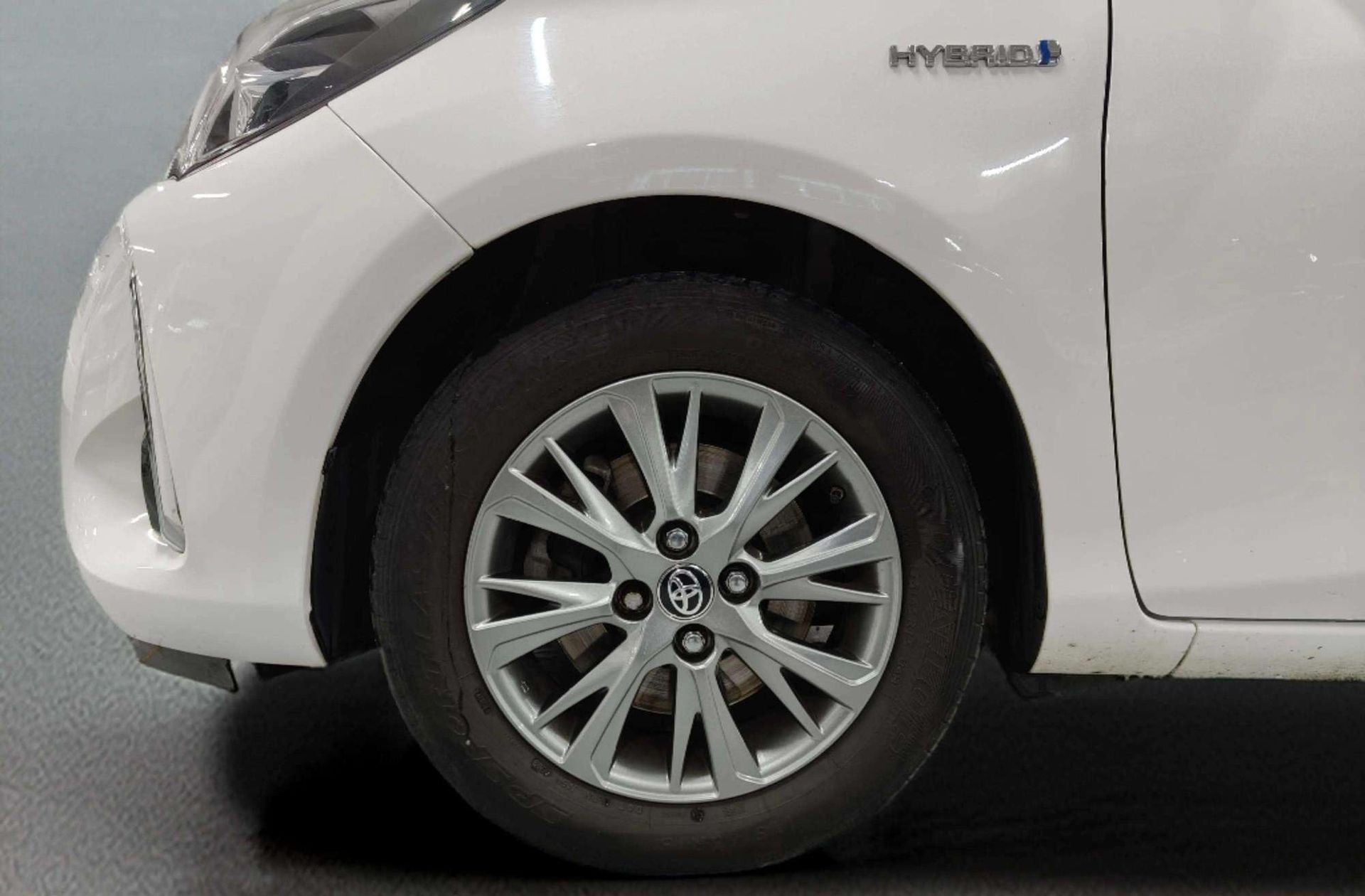 Toyota Yaris 1.5 Hybrid Active - foto 39