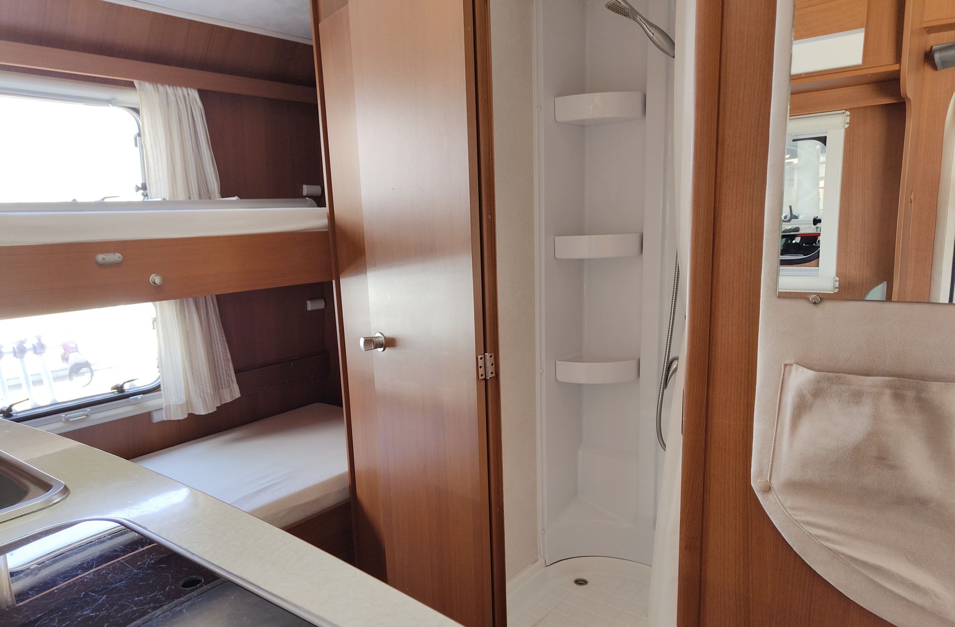 Elnagh M 200 2.3D Baron 47 D 7 plazas - foto 24