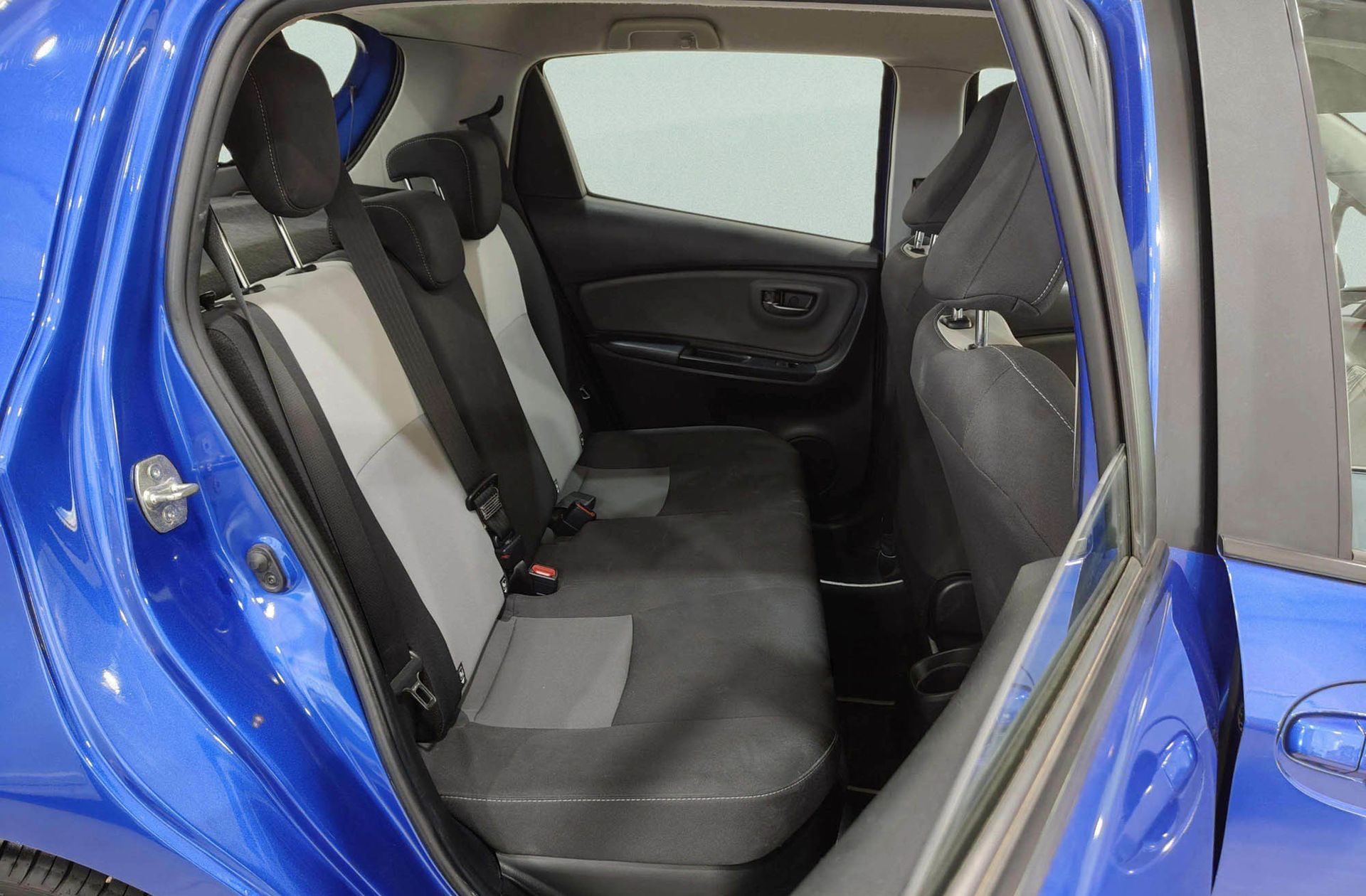 Toyota Yaris 1.5 Hybrid Active - foto 13