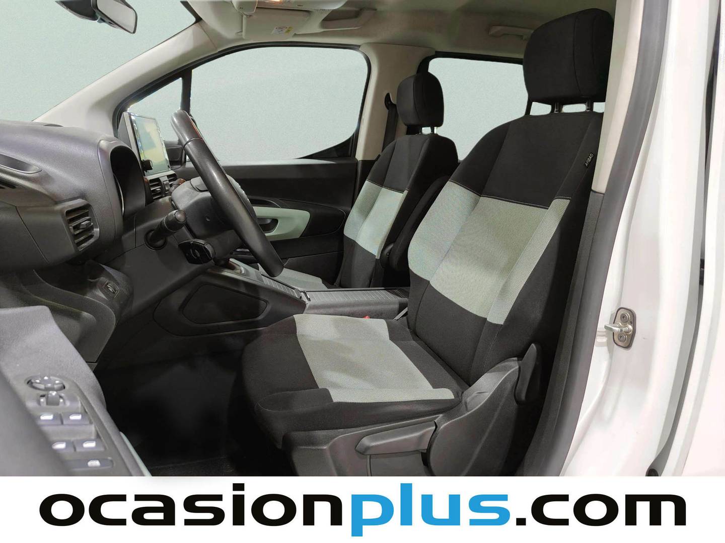 Foto asientos delanteros Citroën Berlingo Citroën Berlingo BlueHDi 100 S&S Talla M Shine (102 CV)
