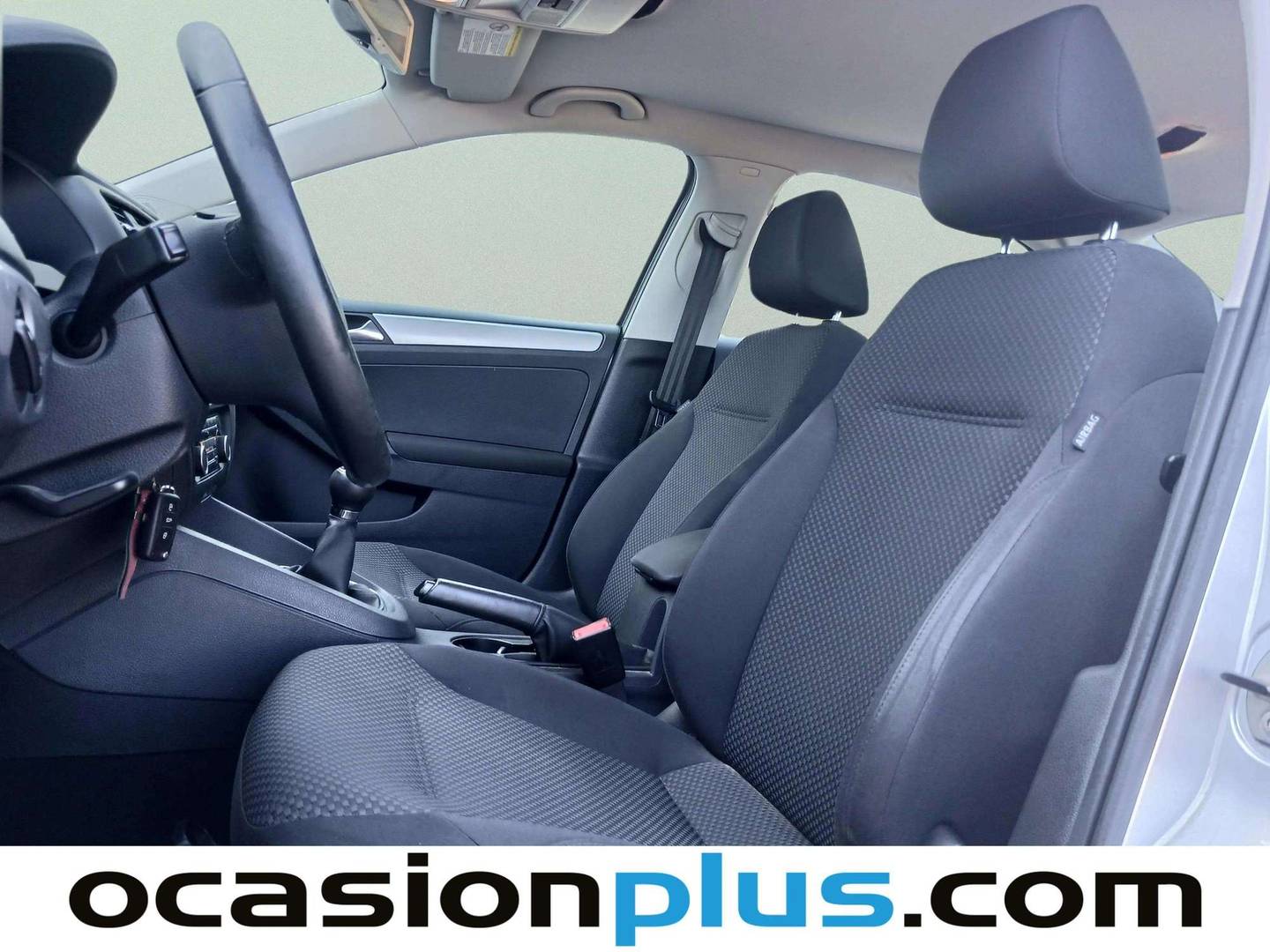 Foto asientos delanteros Volkswagen Jetta Volkswagen Jetta 1.6 TDI Advance BMT (105 CV)
