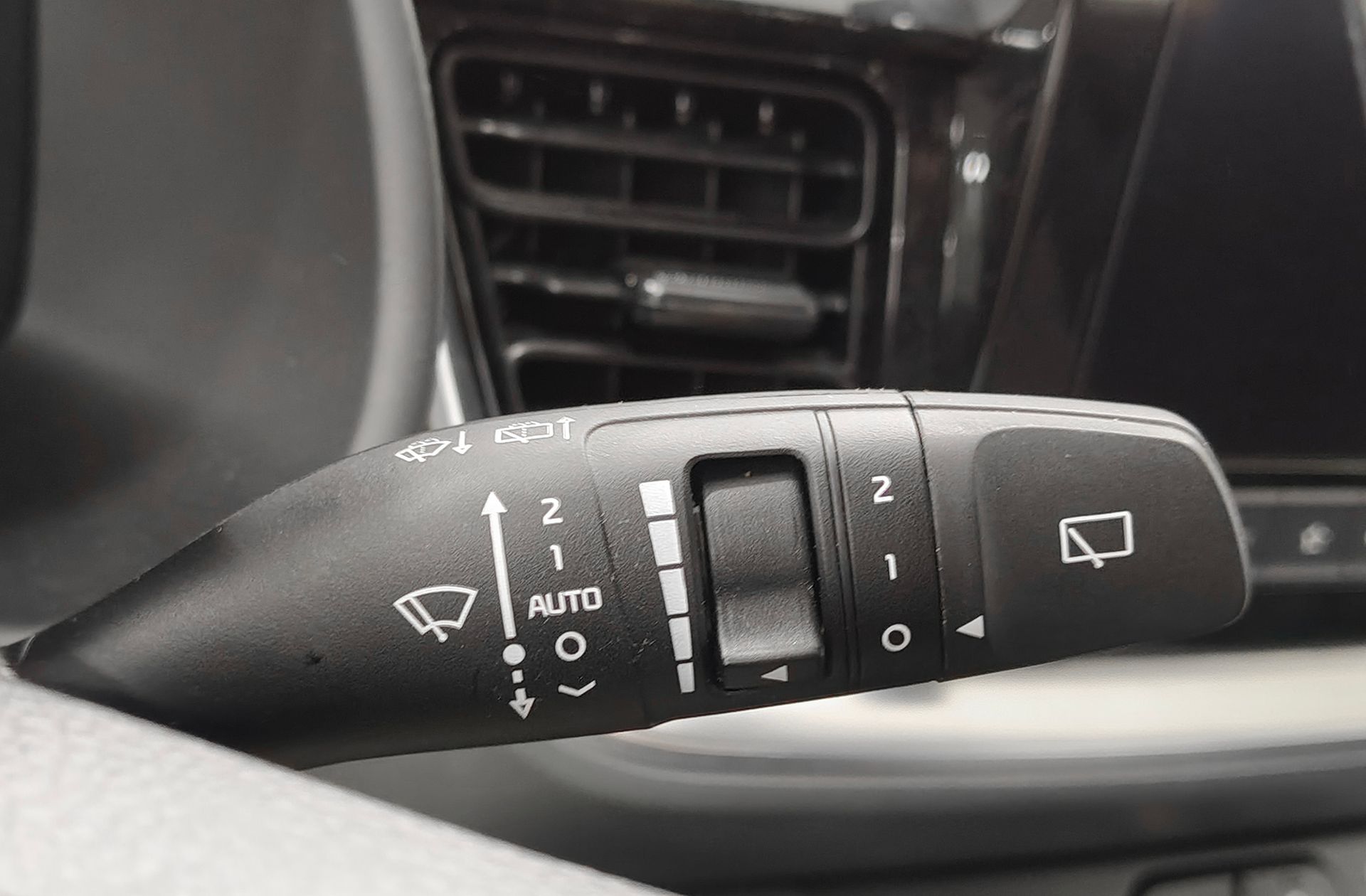 Kia Stonic 1.0 T-GDi Drive - foto 29