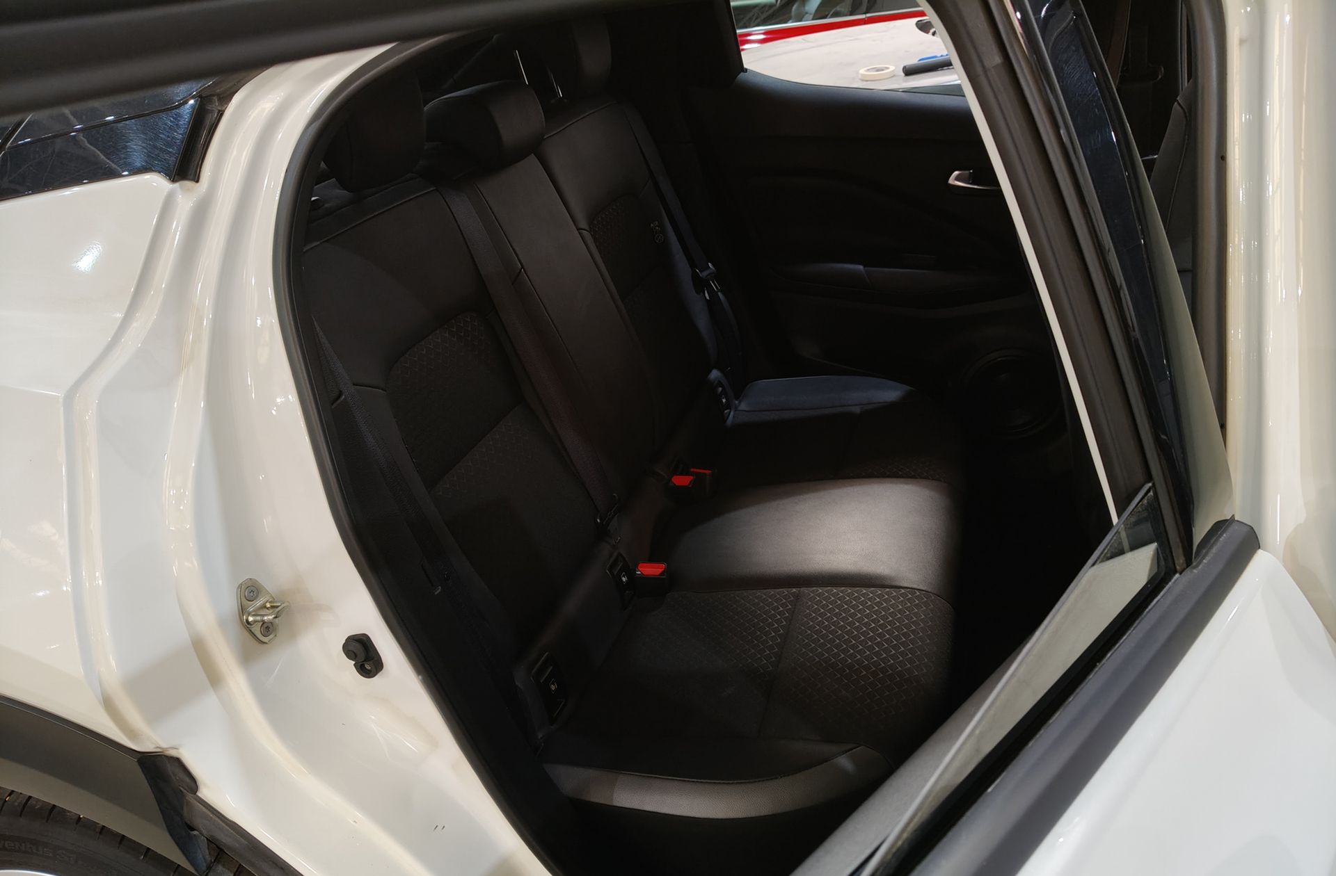 Nissan Juke Hybrid N-Design Black - foto 18