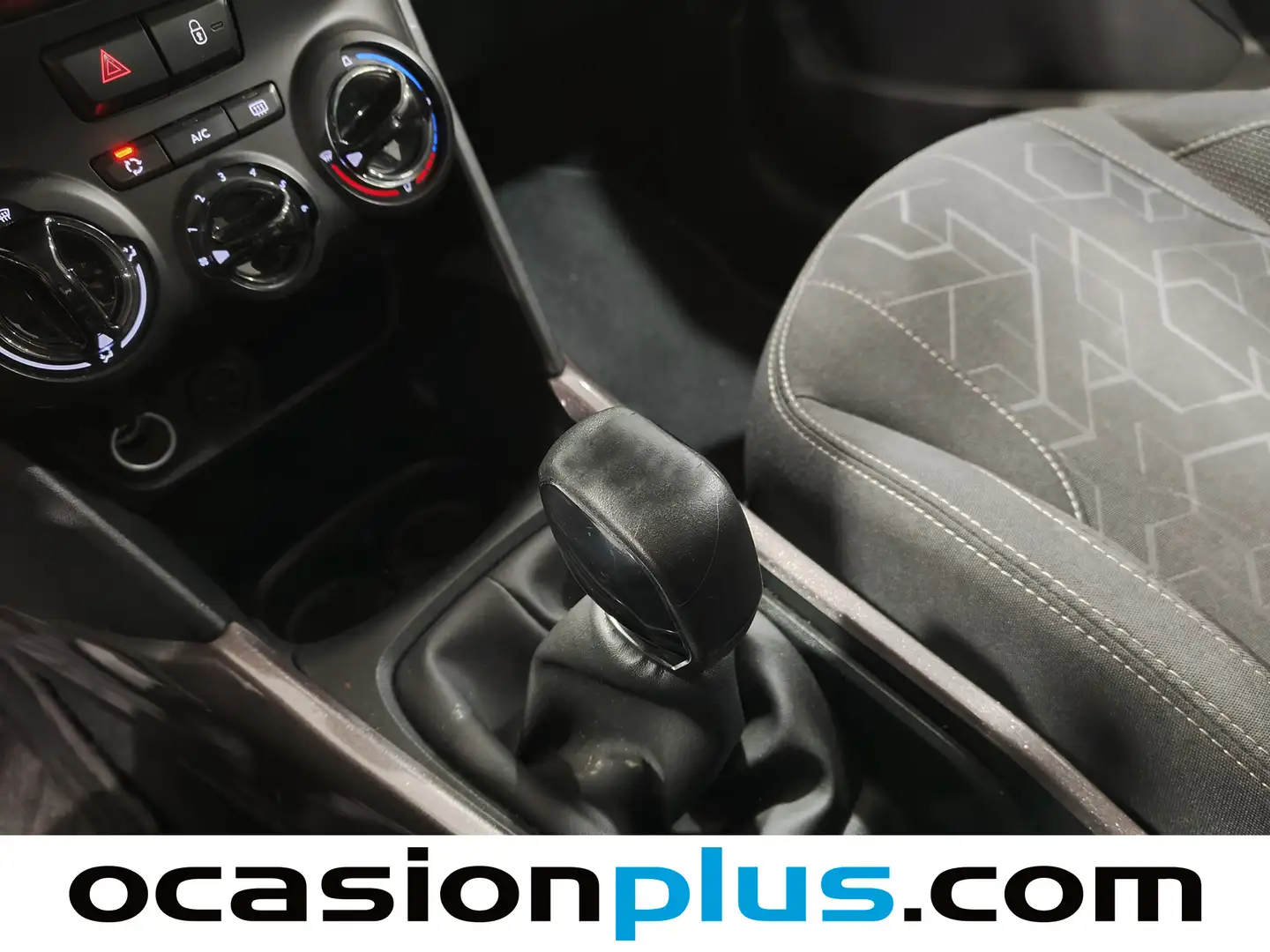 Foto Peugeot 2008 Peugeot 2008 BlueHDi 100 S&S Active (100 CV)