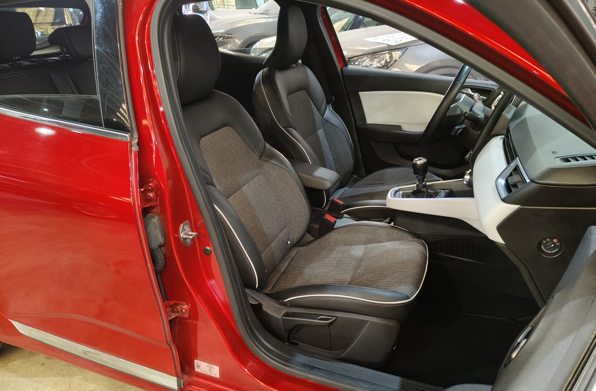 Renault Clio Techno TCe - foto 20