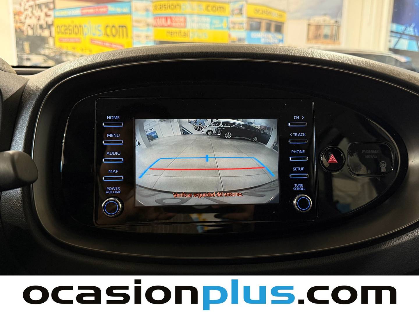 Extras y acabados del Toyota Aygo X Cross Toyota Aygo X Cross 1.0 VVT-I Play (72 CV)