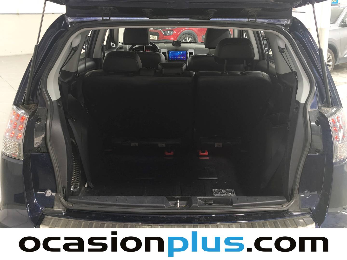 Fotos maletero Mitsubishi Outlander Mitsubishi Outlander 220 DI-D SST Kaiteki (156 CV) 7 Plazas