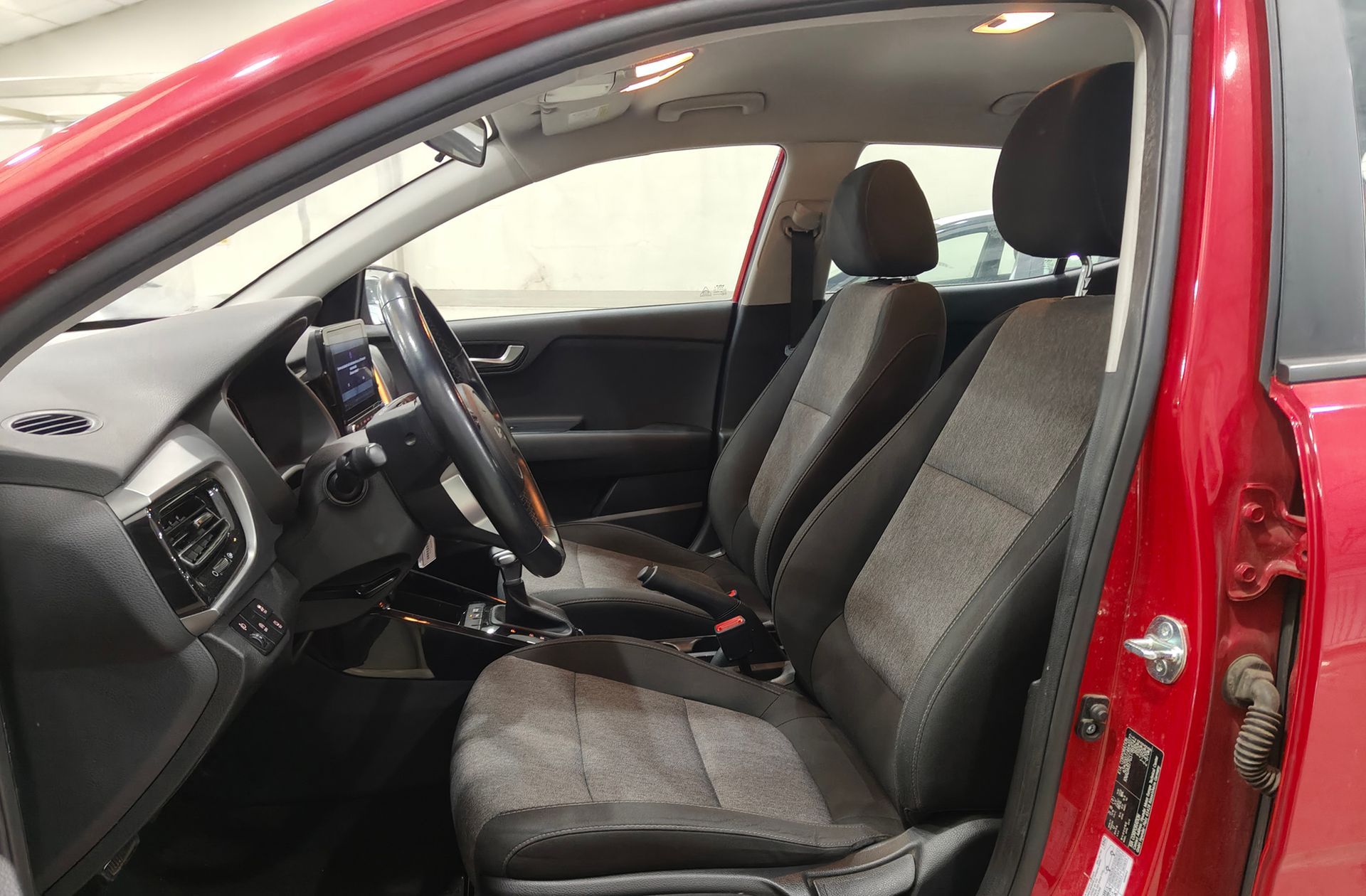 Kia Stonic 1.0 T-GDi Drive - foto 10