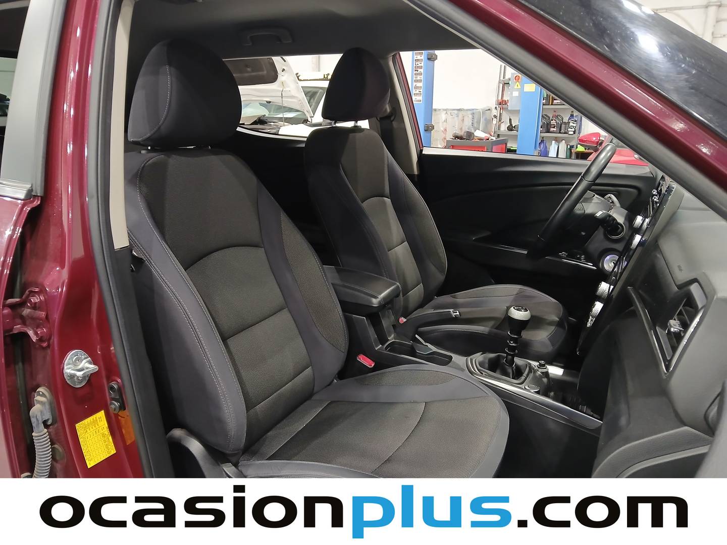 Foto SsangYong Tivoli Ssangyong Tivoli G12T Urban Plus  (128 CV)