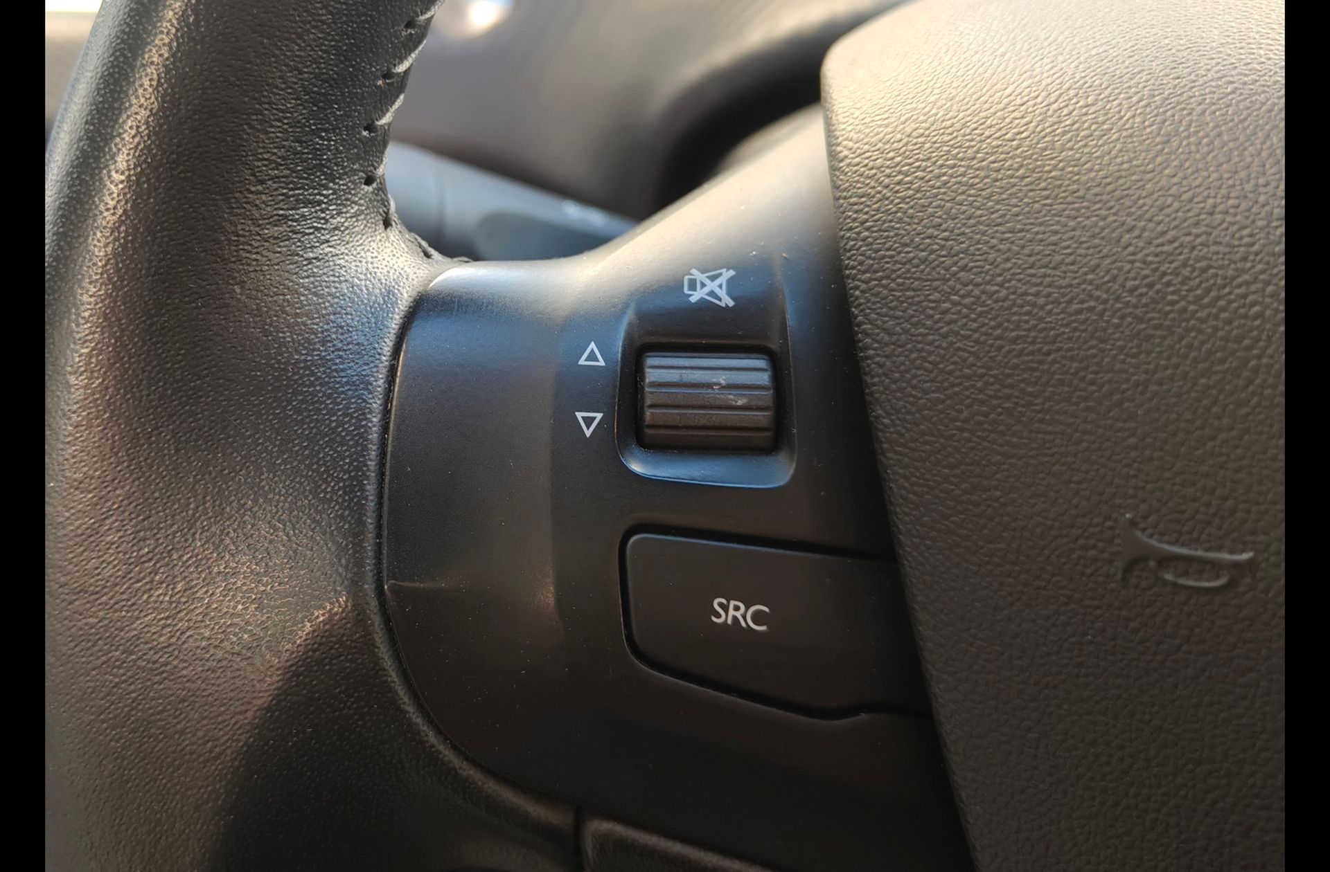 Peugeot 208 PureTech Signature - foto 22