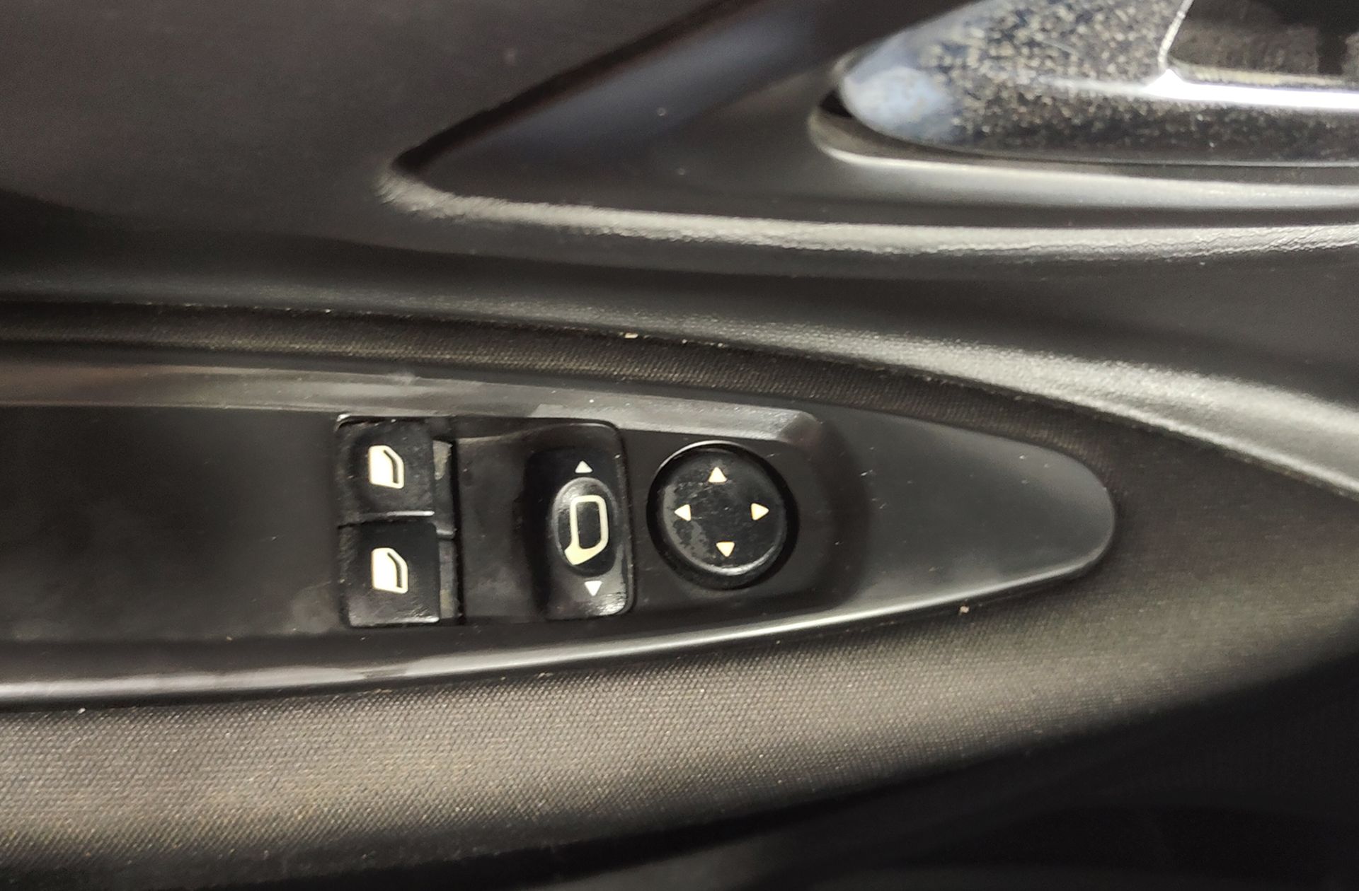 Citroën C4 1.6 HDi LX - foto 30