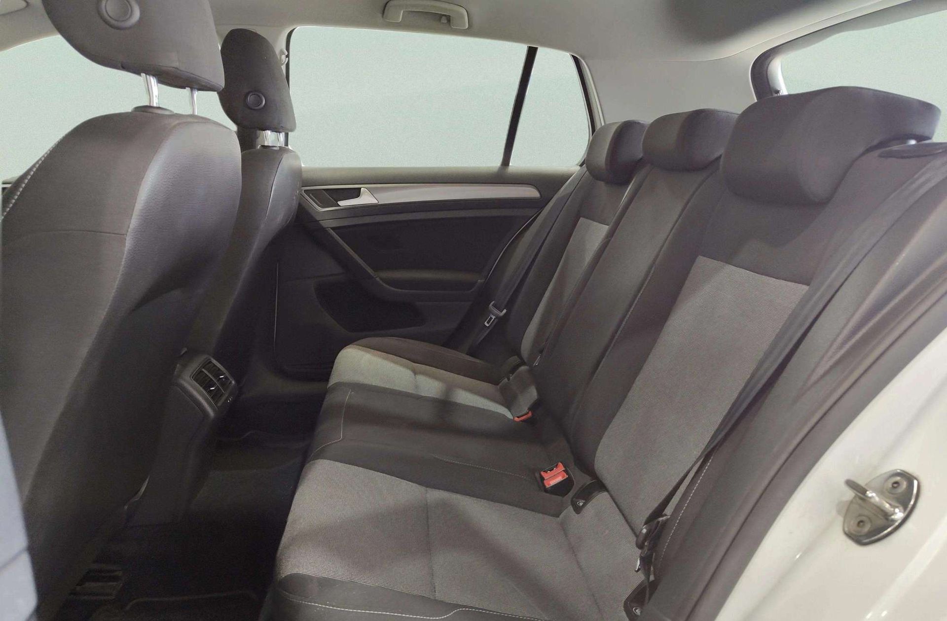 Volkswagen Golf Special Edition 1.2 TSI BMT - foto 9