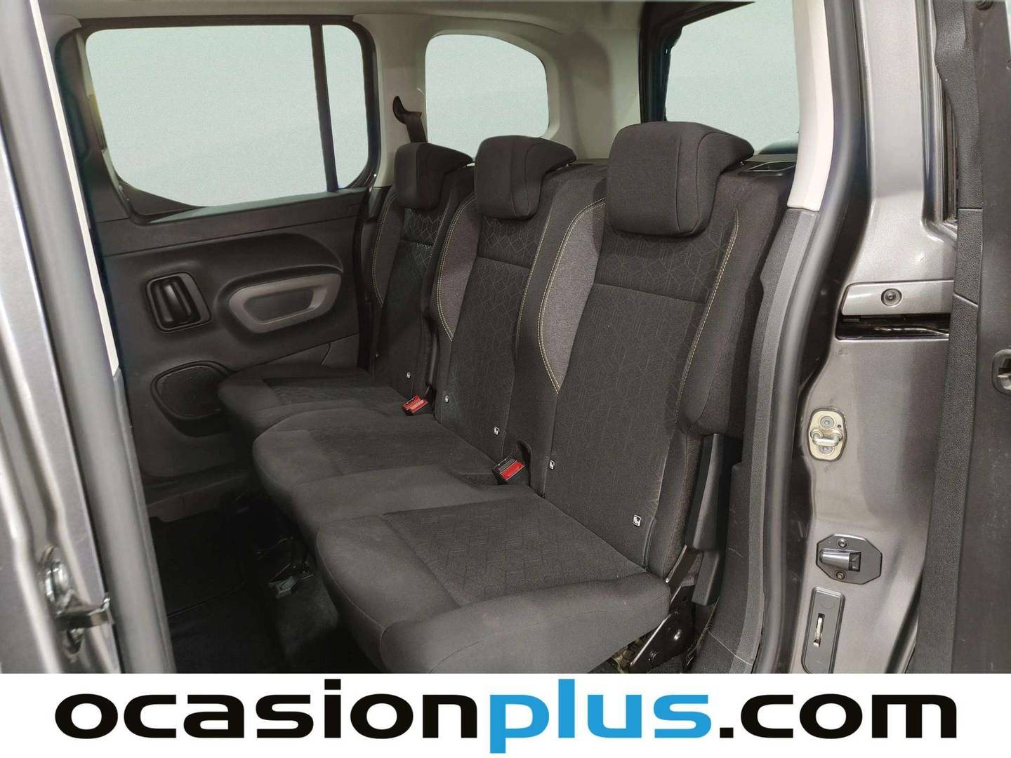 Foto asientos traseros Peugeot Rifter Peugeot Rifter BlueHDi 130 Active Standard (130 CV)