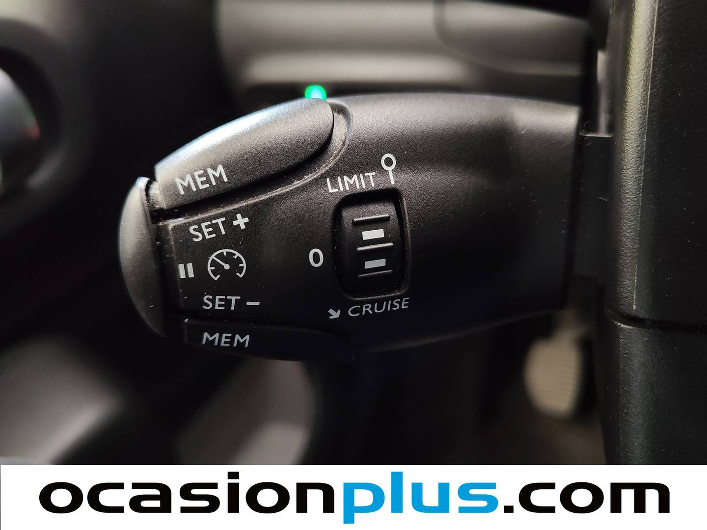 Equipamiento del Citroën C3 Citroën C3 BlueHDi 100 S&S Feel (99 CV)