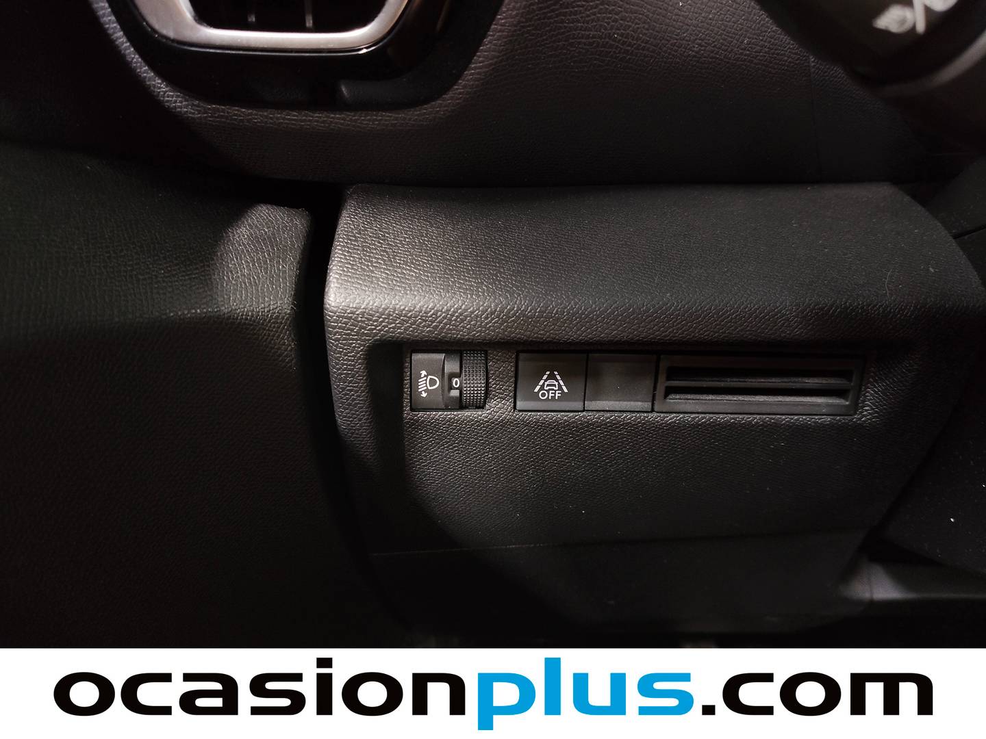 Equipamiento del Citroën C4 Citroën C4 PureTech 100 Live Pack (100 CV)
