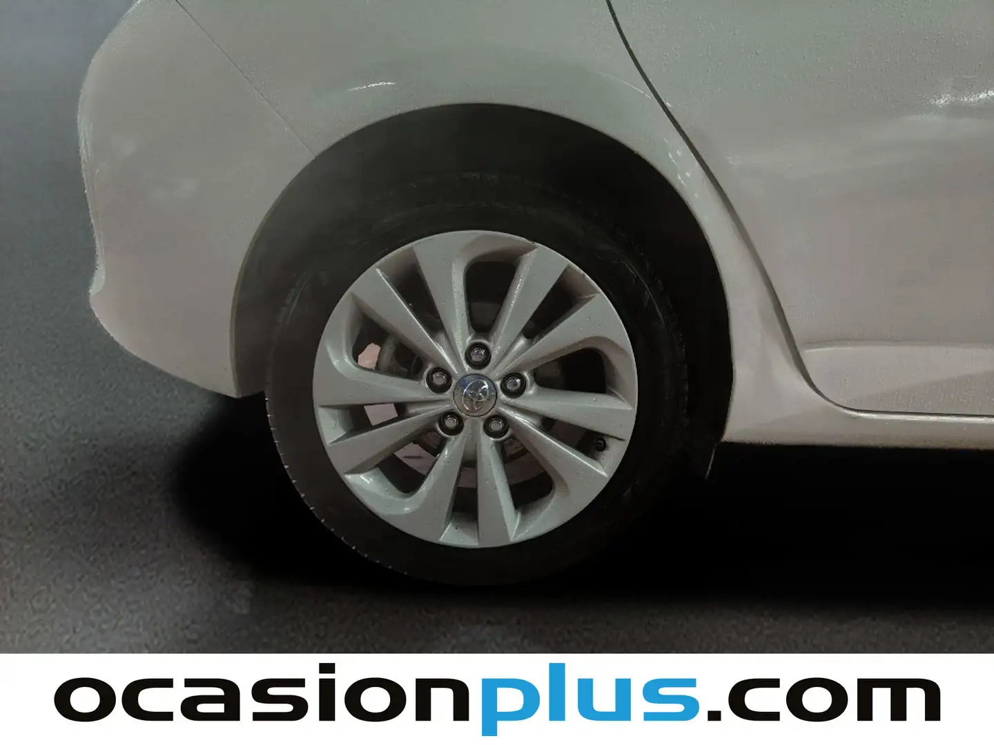 Foto Toyota Auris Toyota Auris Hybrid Advance (136 CV)