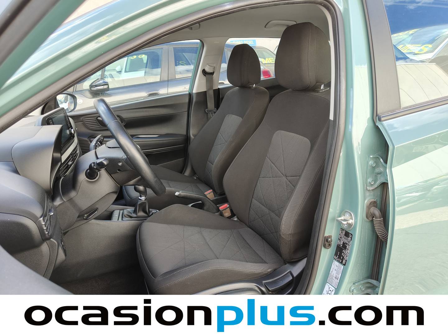 Foto asientos delanteros Hyundai Bayon Hyundai Bayon 1.2 MPI Maxx (84 CV)