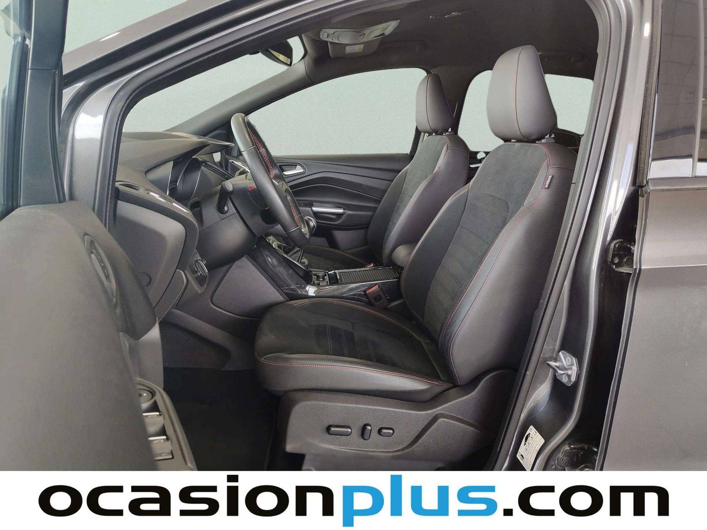 Foto asientos delanteros Ford Kuga Ford Kuga 1.5 EcoBoost ST-Line Limited Edition 4x2 (150 CV)