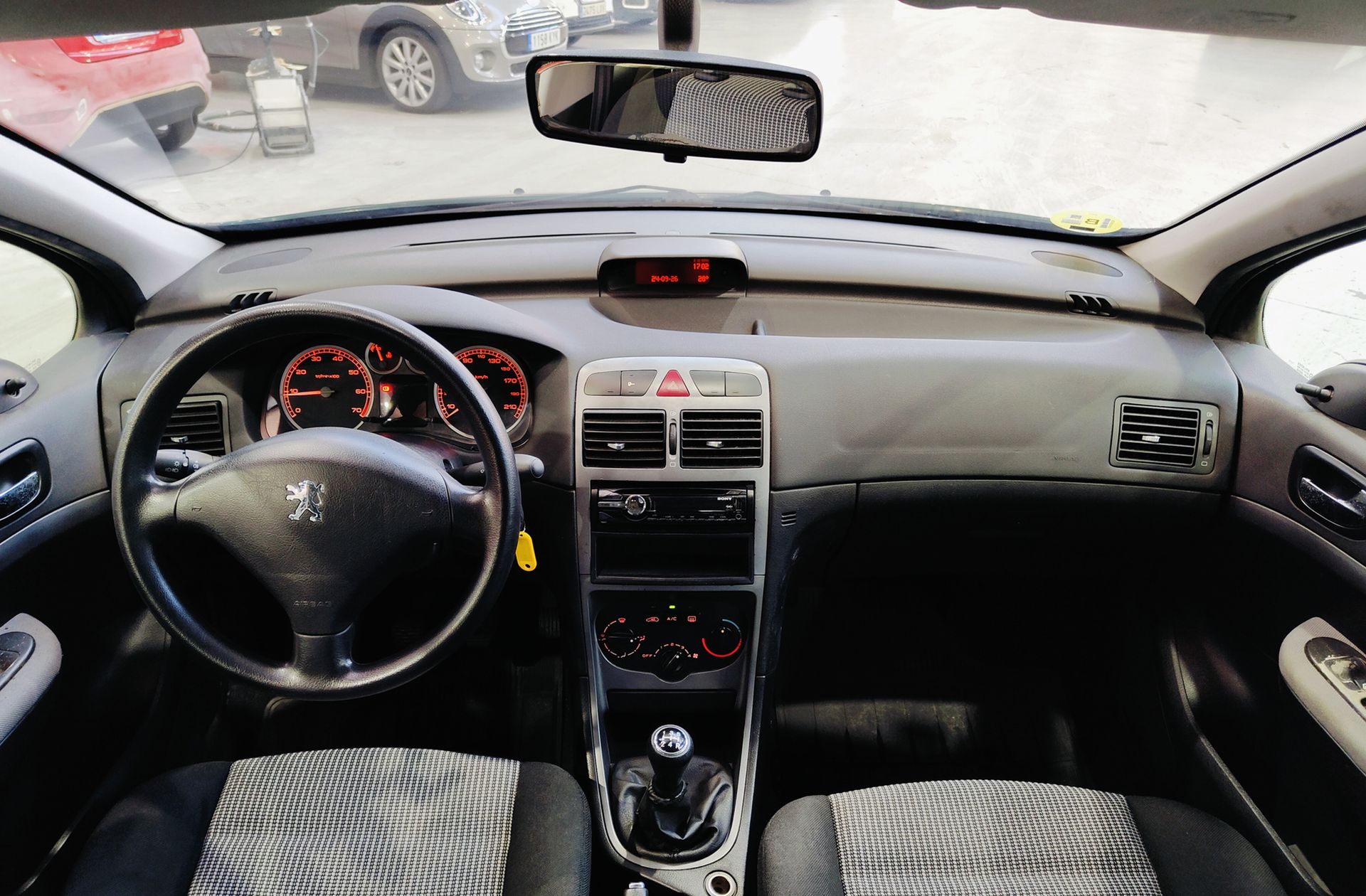 Peugeot 307 1.6 XR - foto 6
