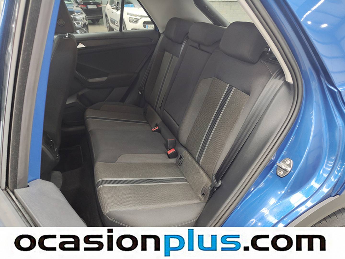 Foto Volkswagen T-Roc Volkswagen T-Roc Advance R-Line 1.0 TSI (110 CV)