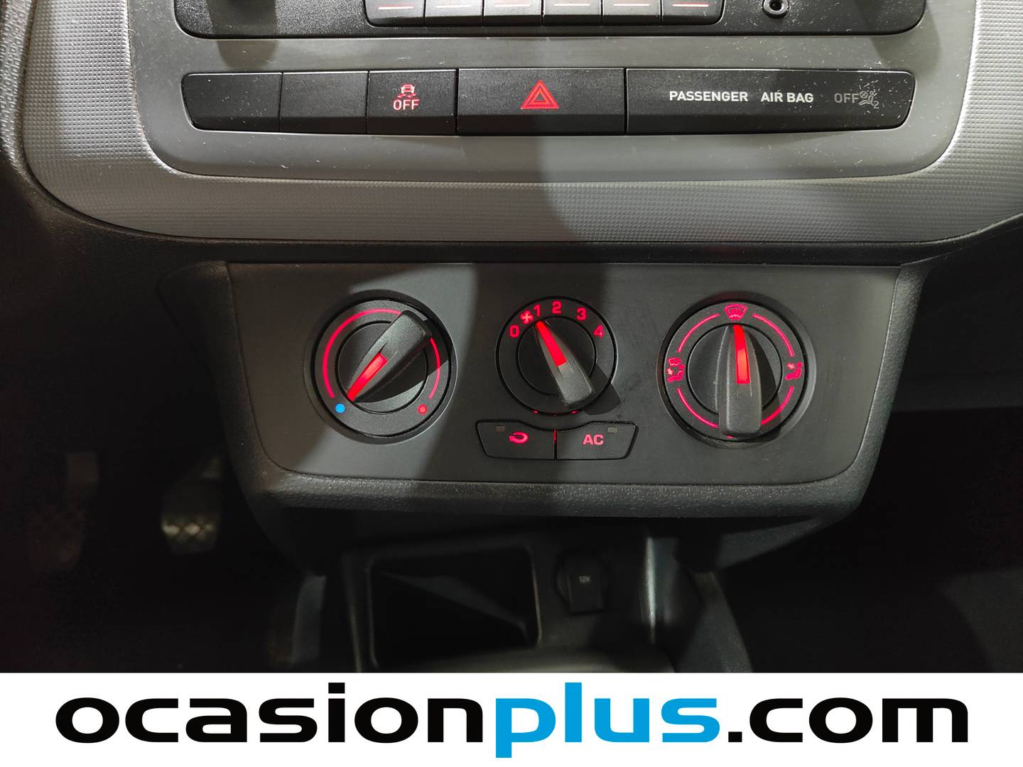 Extras y acabados del Seat Ibiza SEAT Ibiza SC SC 1.2 Reference (70 CV)