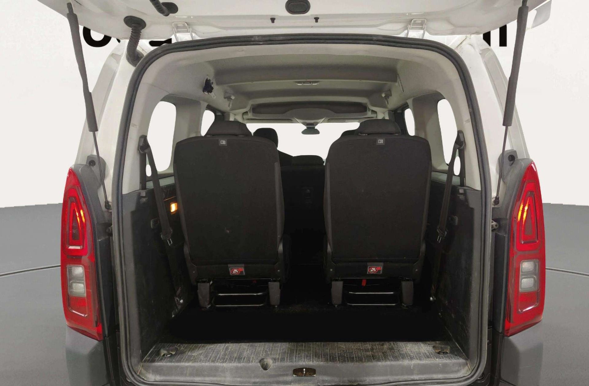 Citroën Berlingo BlueHDi 130 Talla XL Shine EAT8 7 plazas - foto 19