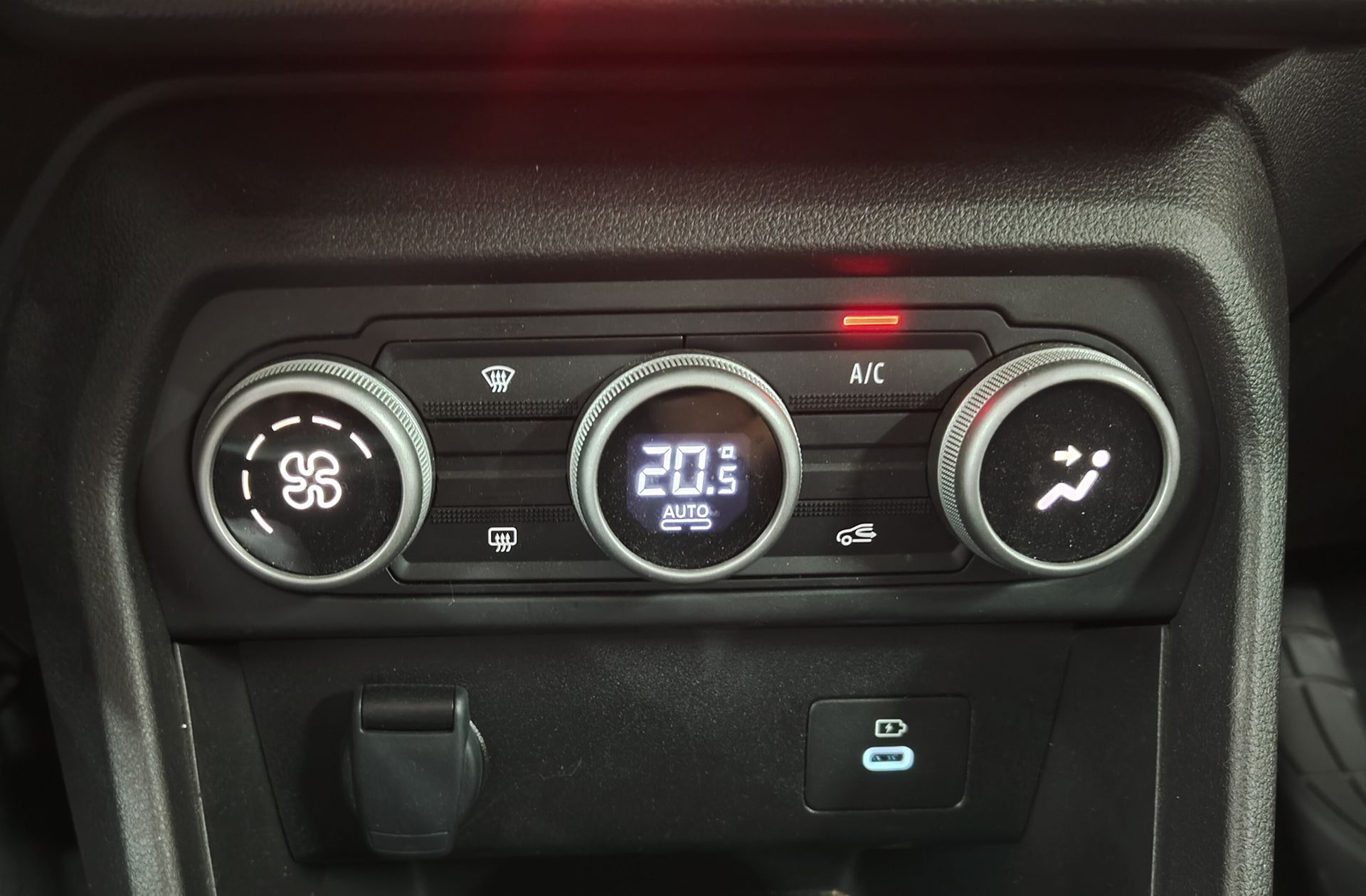 Dacia Sandero Expression ECO-G - foto 28